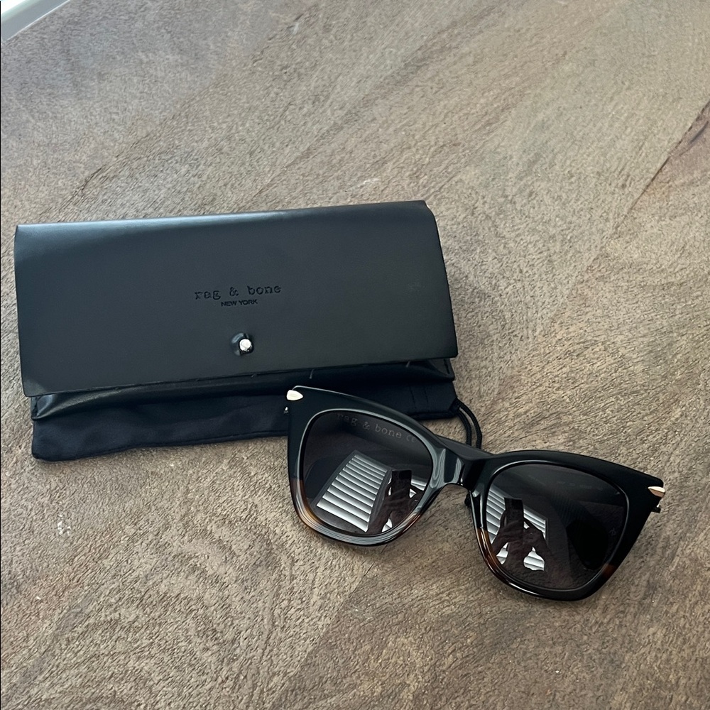 Rag & Bone Black and Brown Women's Sunglasses